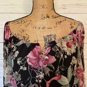 Charlotte Russe top - size XL